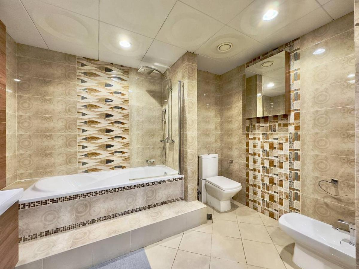 Ar Holiday Home Jbr 2 Дубай Екстериор снимка