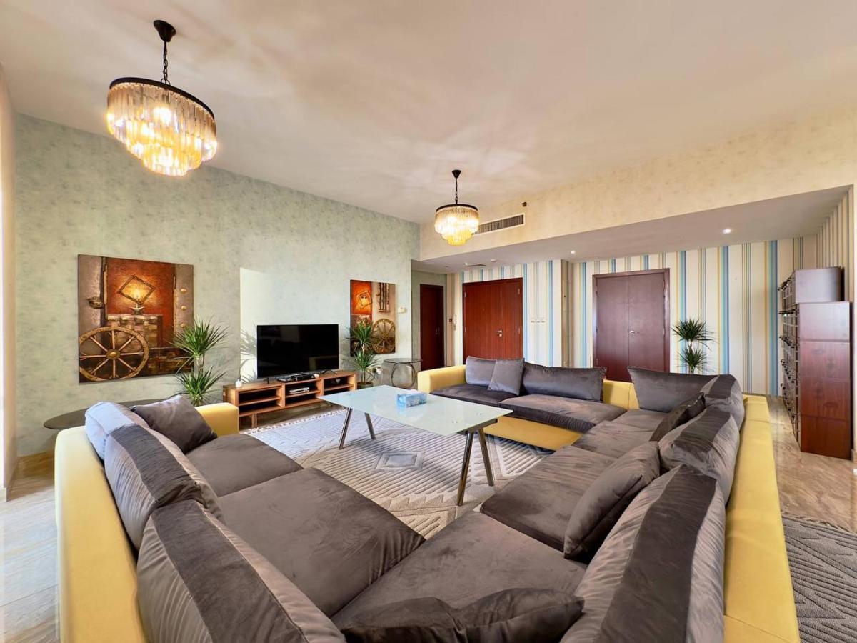 Ar Holiday Home Jbr 2 Дубай Екстериор снимка