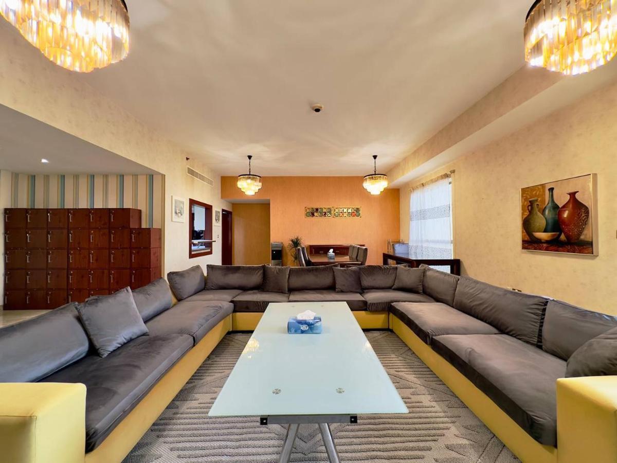 Ar Holiday Home Jbr 2 Дубай Екстериор снимка